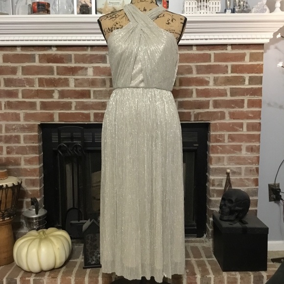 Metallic Halter Dress - Picture 3 of 4